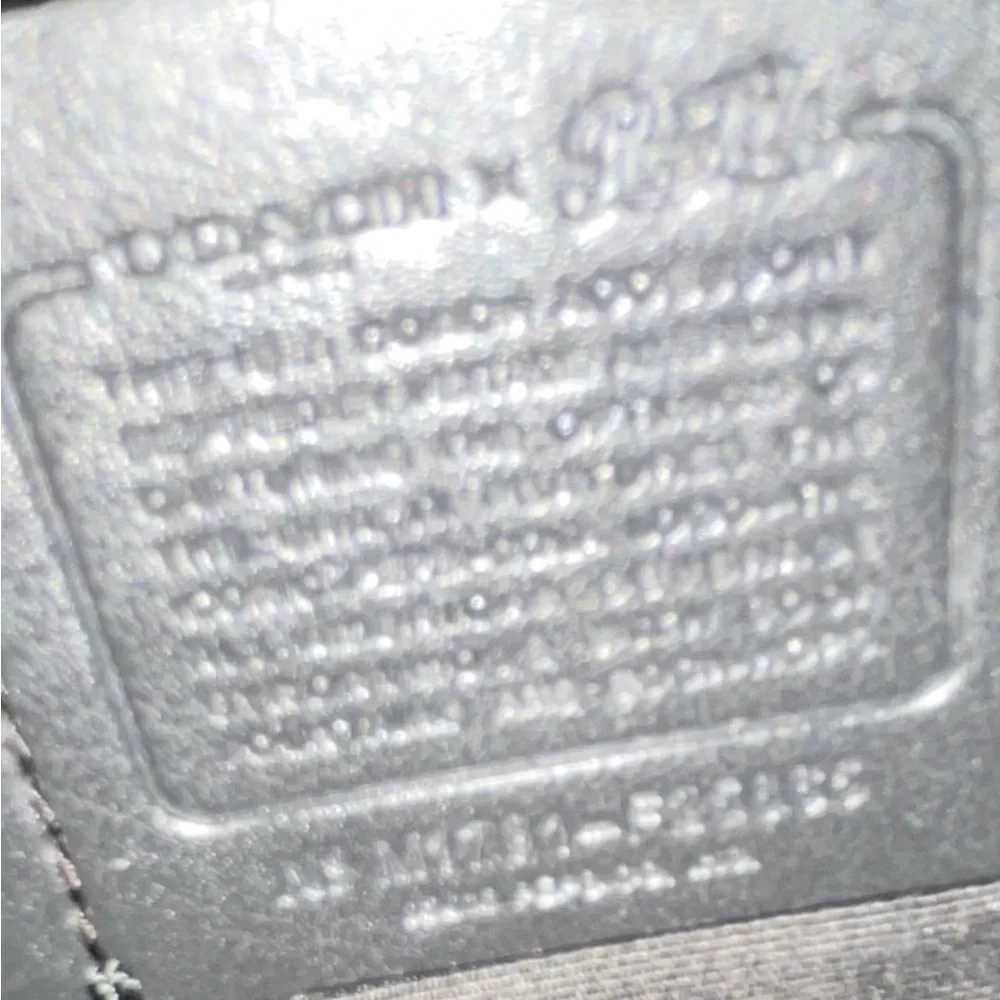 COACH PEPSI COLA ICE COLD WRISTLET - Picture 9 of 9